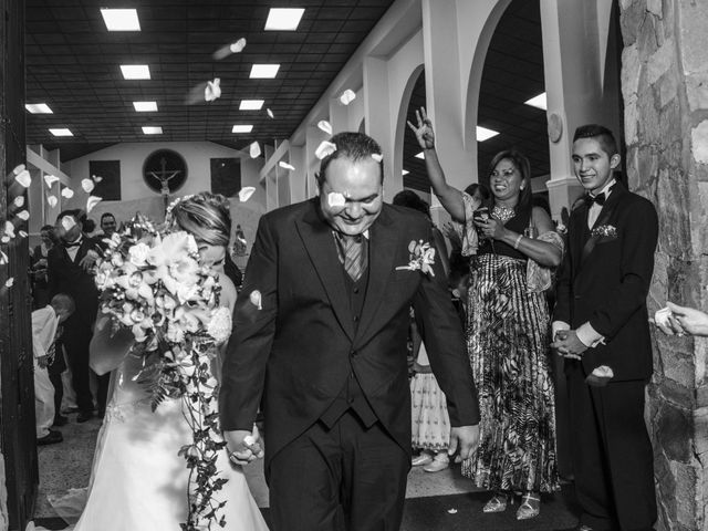 La boda de Gisellys y Franklin en Rosarito, Baja California 42