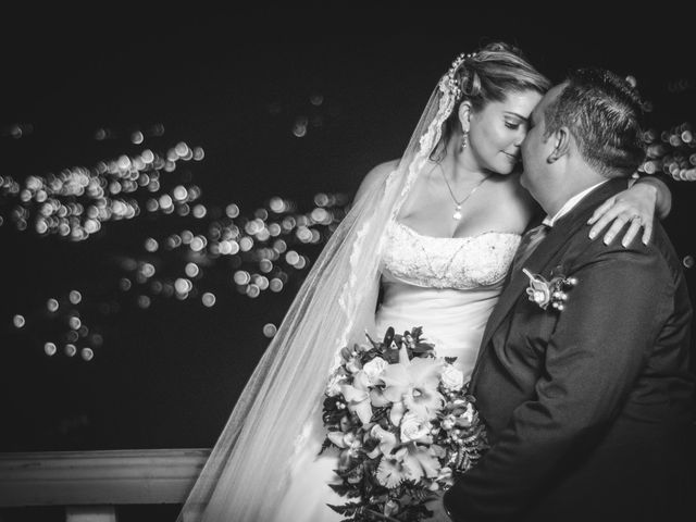 La boda de Gisellys y Franklin en Rosarito, Baja California 54