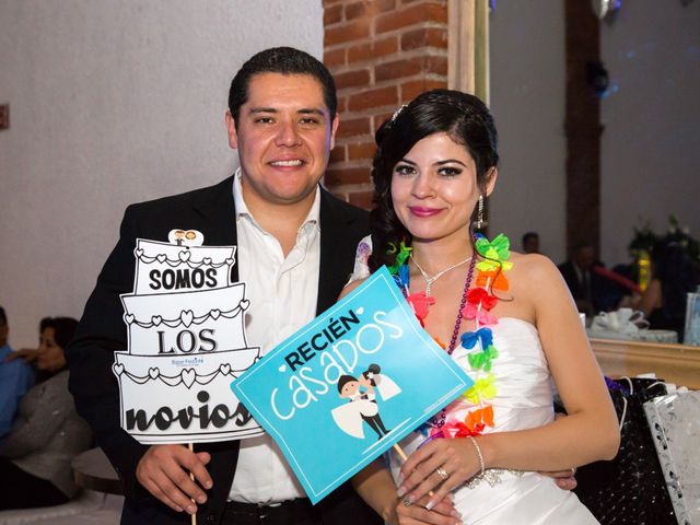 La boda de Armando y Mara en Iztapalapa, Ciudad de México 32