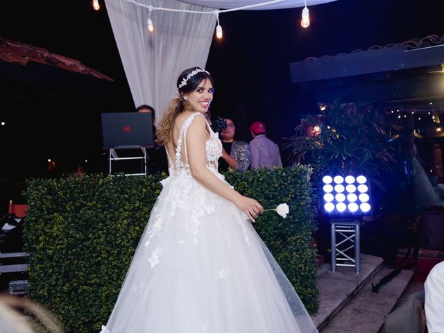 La boda de Adrián y Fabiola en Morelia, Michoacán 124