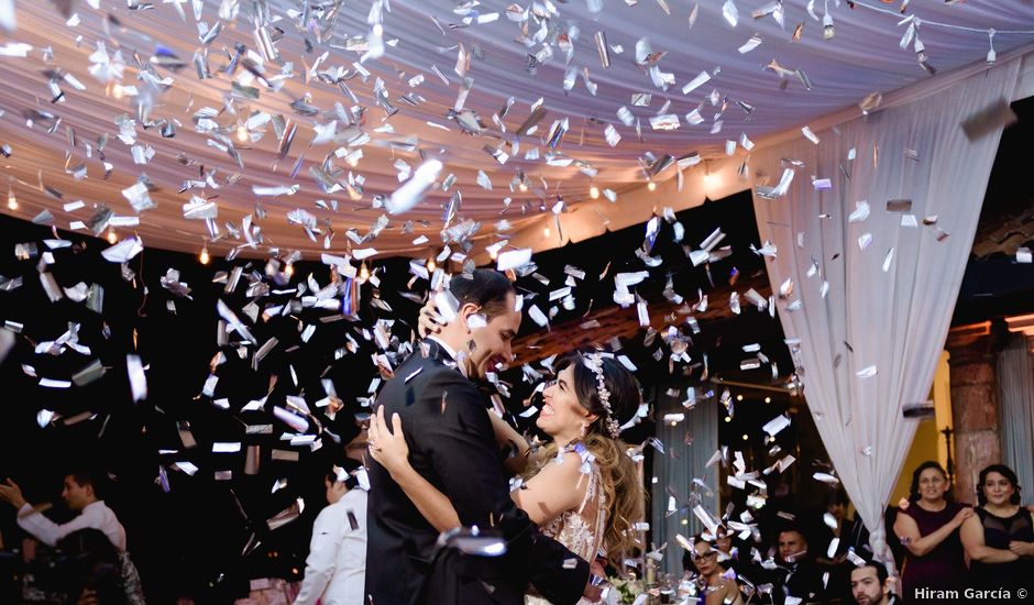 La boda de Adrián y Fabiola en Morelia, Michoacán