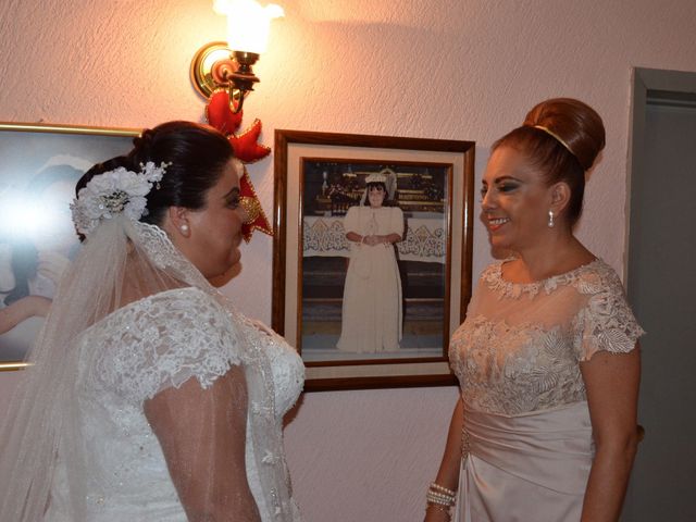 La boda de Christian y Ivonne en Salamanca, Guanajuato 13