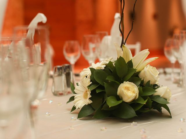 La boda de Josue y Laura en Cancún, Quintana Roo 23