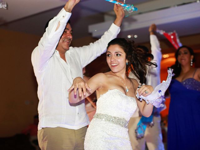 La boda de Josue y Laura en Cancún, Quintana Roo 29