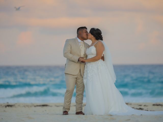 La boda de Alberto y Cecilia en Cancún, Quintana Roo 19