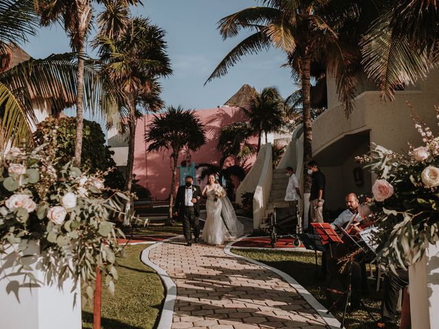 La boda de Antonio y Margarita en Isla Mujeres, Quintana Roo 10