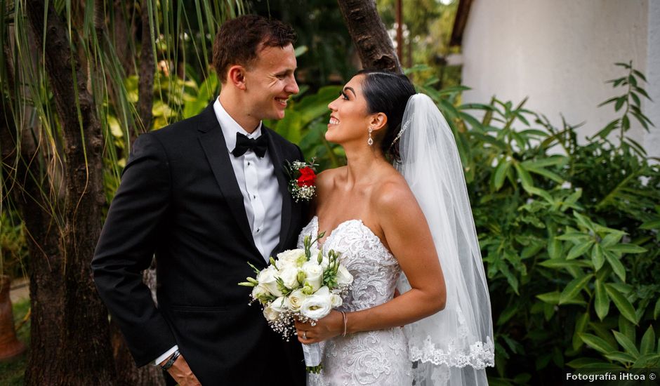 La boda de Christopher y Cynthia en Puerto Vallarta, Jalisco