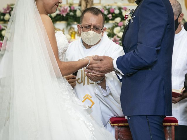 La boda de Erick y Victoria en Cuernavaca, Morelos 33