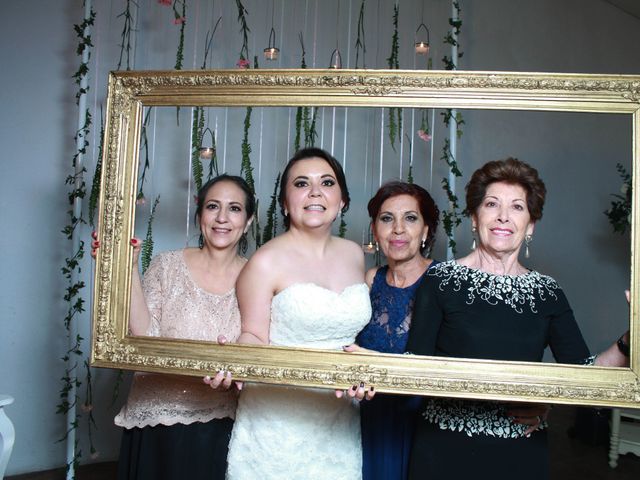 La boda de Ulises y Paloma en León, Guanajuato 60