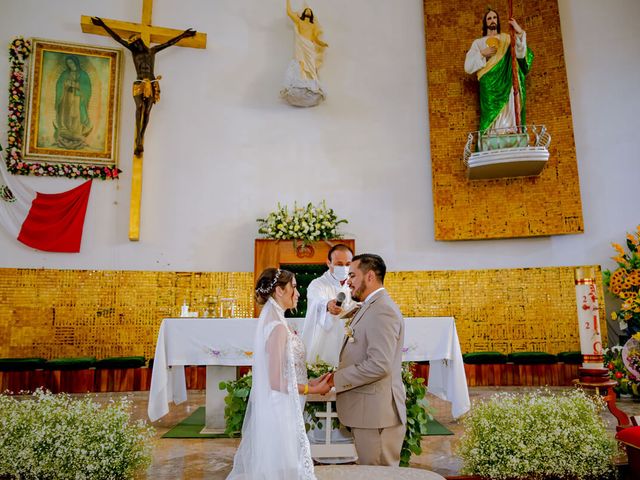 La boda de Pedro y Claudia en Mazatlán, Sinaloa 14