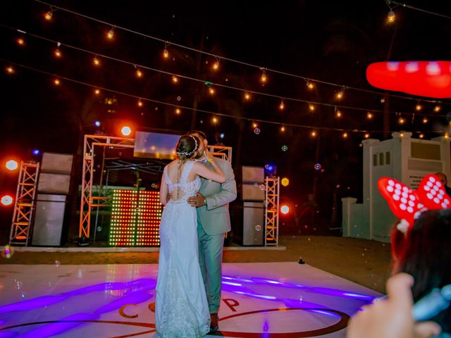 La boda de Pedro y Claudia en Mazatlán, Sinaloa 37