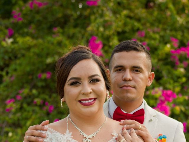 La boda de Vicente  y Kennia en Lázaro Cárdenas, Michoacán 3