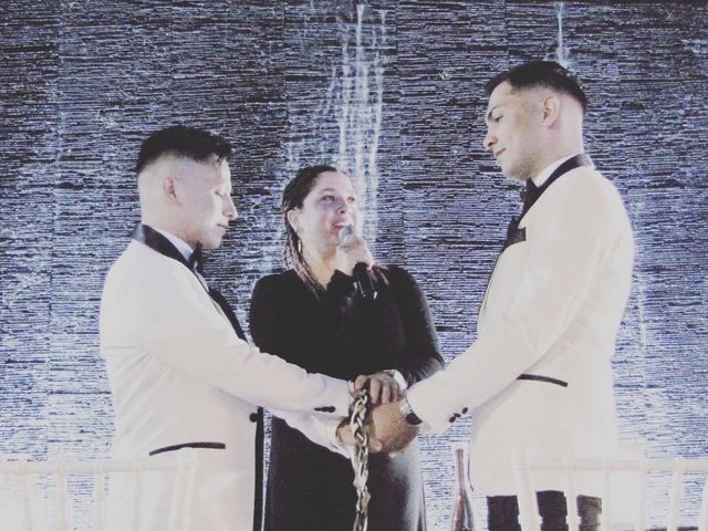 La boda de Carlos  y Erick  en Álvaro Obregón, Ciudad de México 6