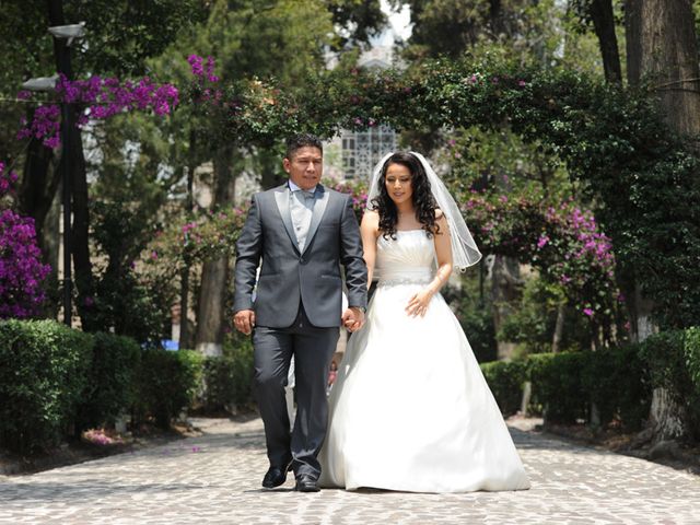La boda de Roberto  y Rosa  en Tepotzotlán, Estado México 14