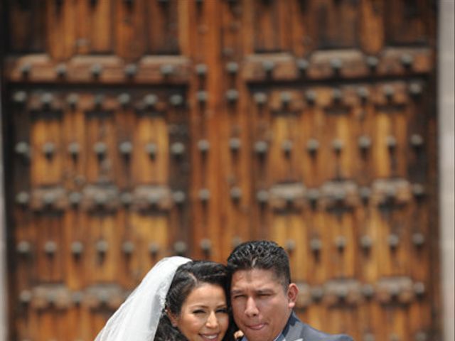 La boda de Roberto  y Rosa  en Tepotzotlán, Estado México 15