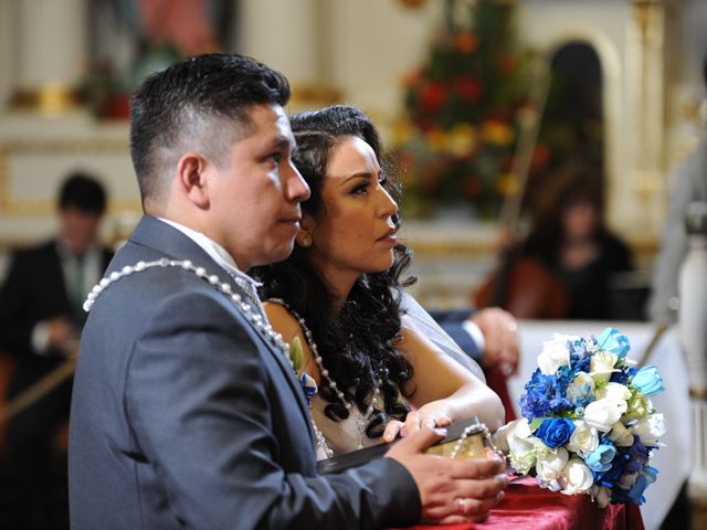 La boda de Roberto  y Rosa  en Tepotzotlán, Estado México 21