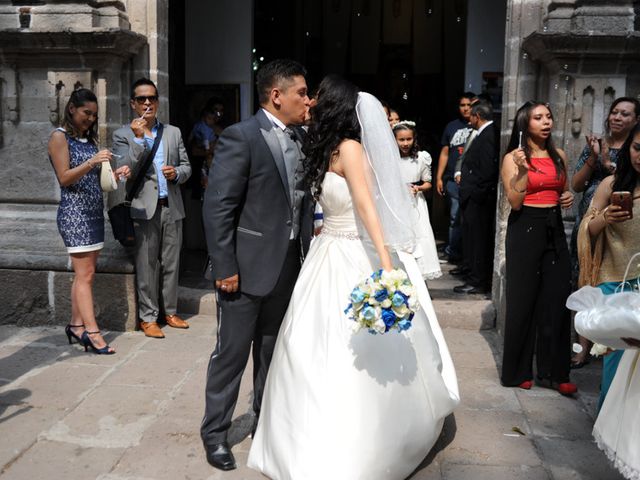 La boda de Roberto  y Rosa  en Tepotzotlán, Estado México 22