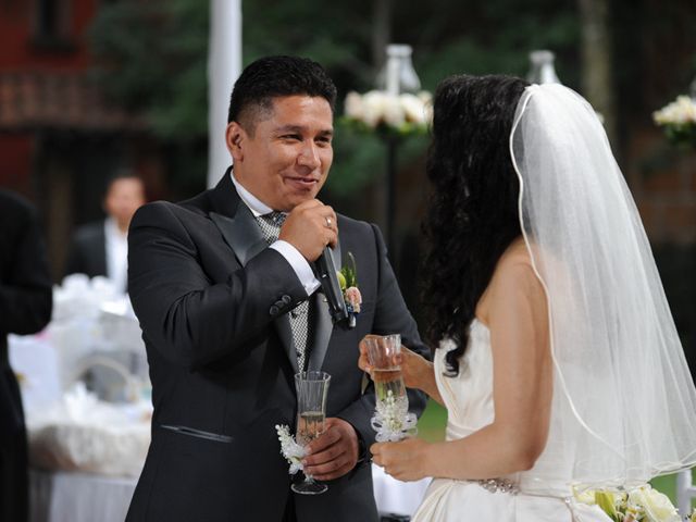 La boda de Roberto  y Rosa  en Tepotzotlán, Estado México 35