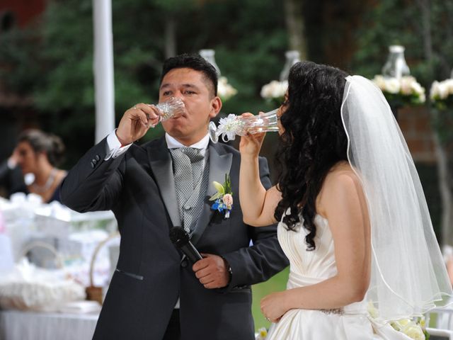 La boda de Roberto  y Rosa  en Tepotzotlán, Estado México 38