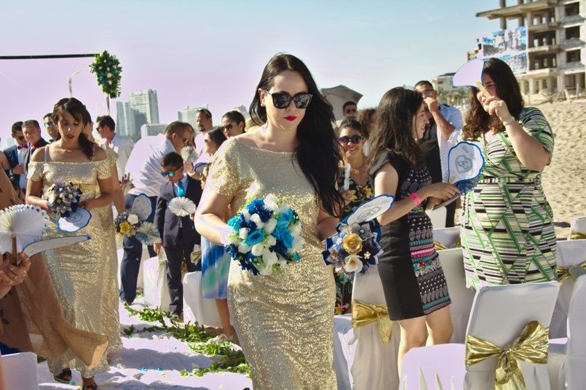 ¡¡¡Vestidos de damas en color Dorado!!! 💙 2