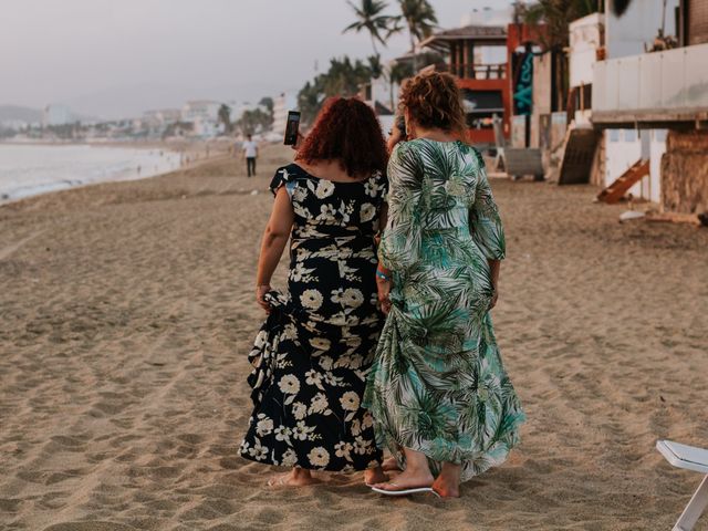 La boda de Adrian y Priss en Manzanillo, Colima 41