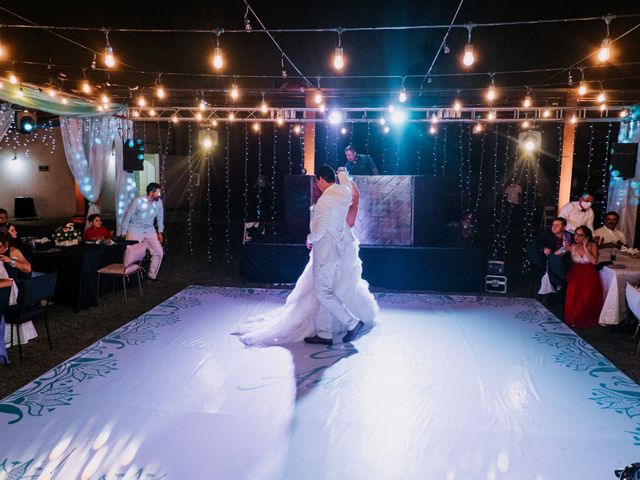La boda de Adrian y Priss en Manzanillo, Colima 101