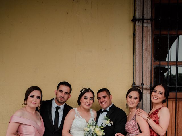 La boda de Juan Jesús  y Dulce  en La Piedad, Michoacán 25