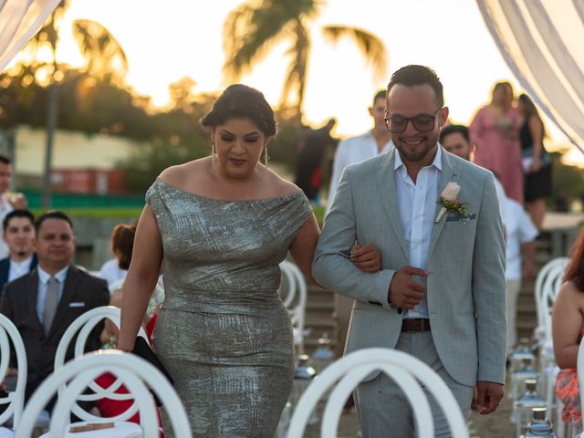 La boda de Adrián y Jacqueline en Bahía de Banderas, Nayarit 30