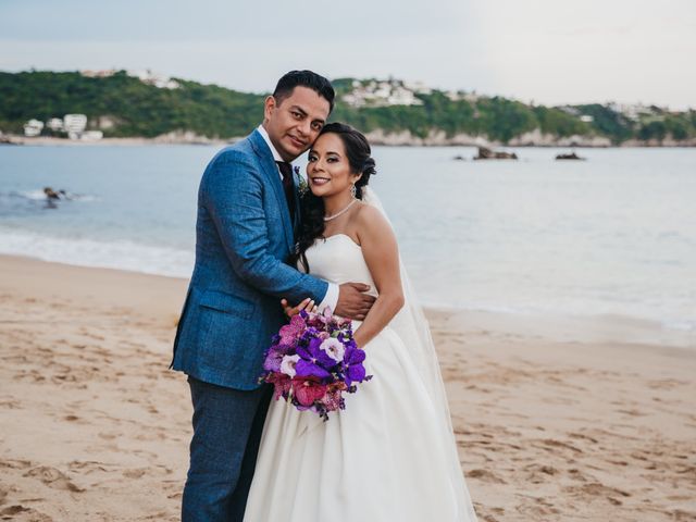 La boda de Ricardo y Mayra en Huatulco, Oaxaca 50