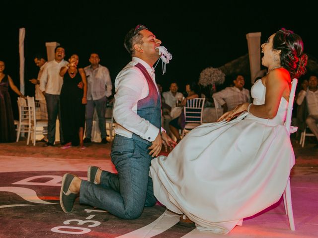 La boda de Ricardo y Mayra en Huatulco, Oaxaca 70