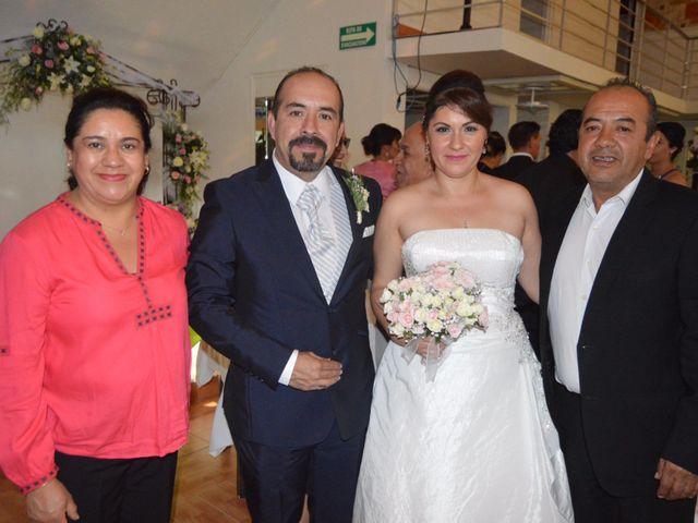 La boda de Jesús Antonio y Marisol en Tlalnepantla, Estado México 33