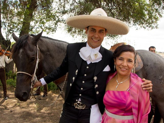 La boda de Miguel y Lorena en León, Guanajuato 3