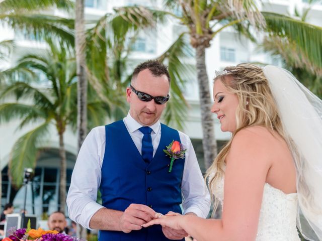 La boda de David y Samantha en Cancún, Quintana Roo 30