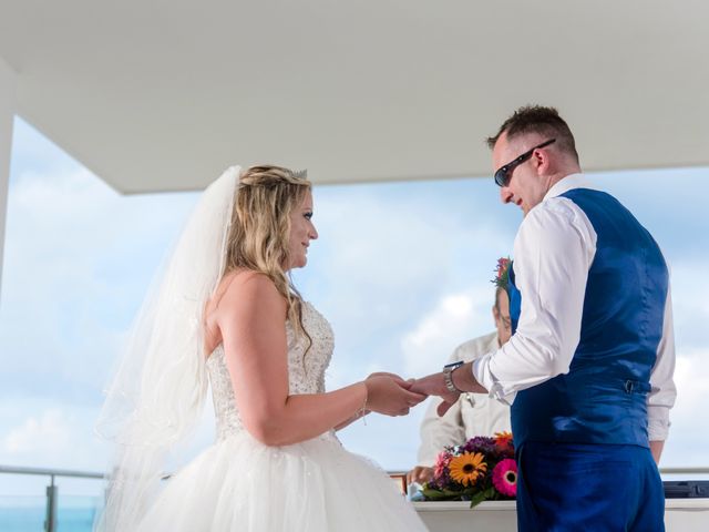 La boda de David y Samantha en Cancún, Quintana Roo 31