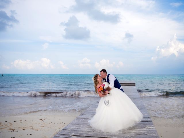 La boda de David y Samantha en Cancún, Quintana Roo 49