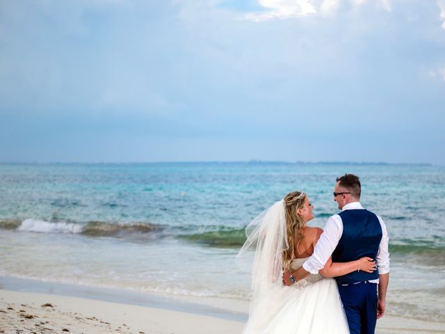 La boda de David y Samantha en Cancún, Quintana Roo 51