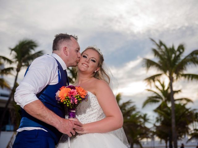 La boda de David y Samantha en Cancún, Quintana Roo 53