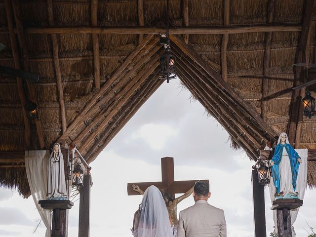 La boda de Gustavo González  y Ariadna Torres  en Cozumel, Quintana Roo 14