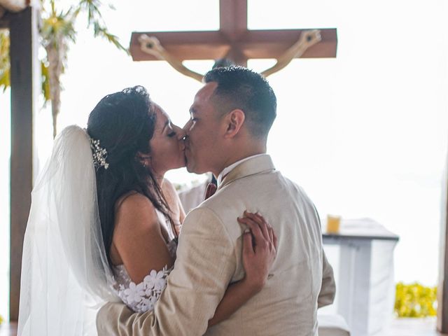 La boda de Gustavo González  y Ariadna Torres  en Cozumel, Quintana Roo 17