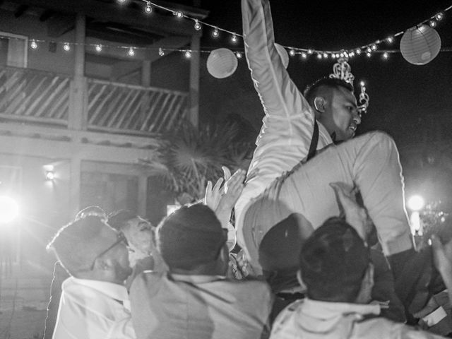 La boda de Gustavo González  y Ariadna Torres  en Cozumel, Quintana Roo 29