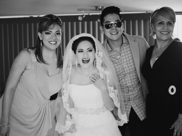 La boda de Ricardo y Viviann en Aguascalientes, Aguascalientes 24