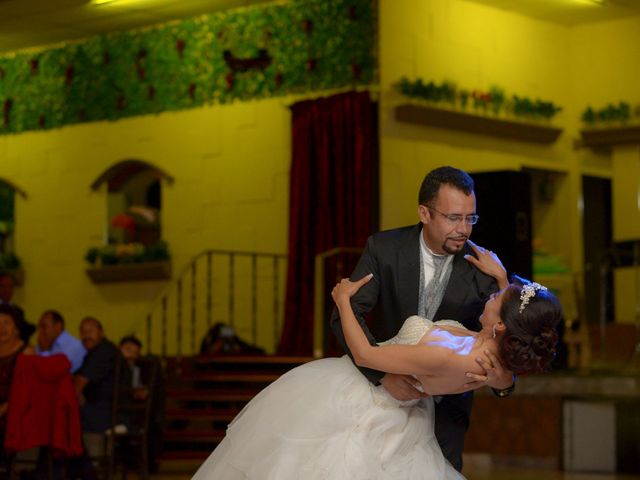 La boda de José Luis y Jacky en Iztapalapa, Ciudad de México 25