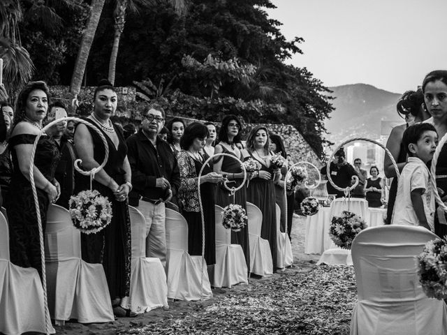 La boda de Juan y Lorena en Acapulco, Guerrero 45