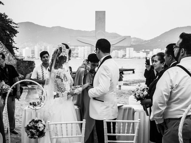 La boda de Juan y Lorena en Acapulco, Guerrero 50