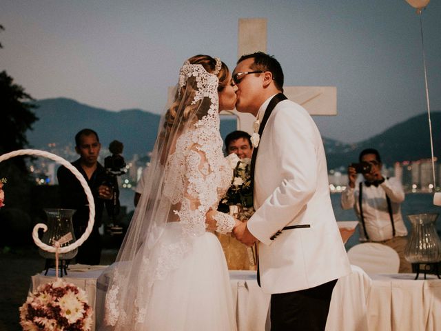 La boda de Juan y Lorena en Acapulco, Guerrero 57