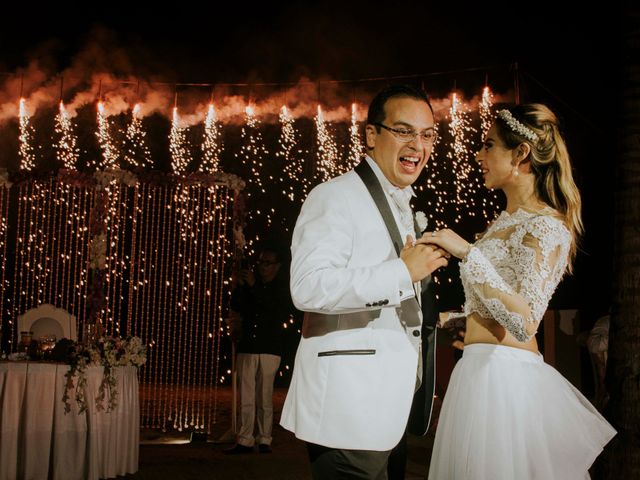 La boda de Juan y Lorena en Acapulco, Guerrero 73
