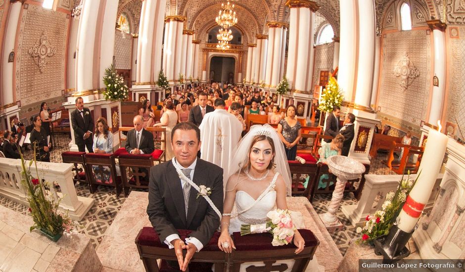 La boda de Eduardo y Carolina en Coatepec, Veracruz