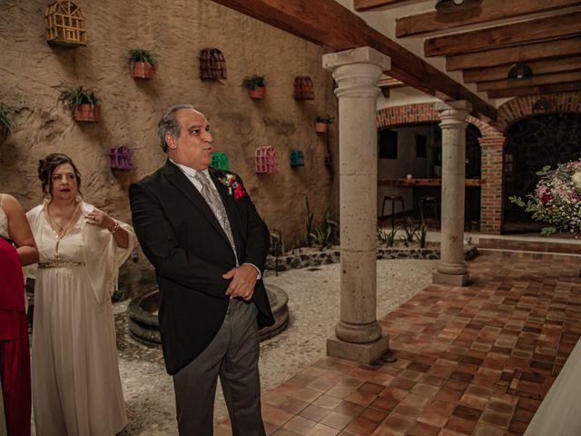 La boda de Alberto y Alejandra en Tlayacapan, Morelos 15