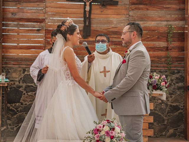 La boda de Alberto y Alejandra en Tlayacapan, Morelos 36