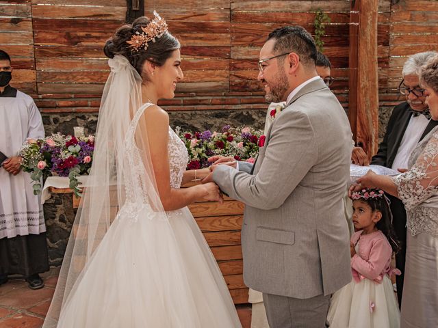 La boda de Alberto y Alejandra en Tlayacapan, Morelos 40